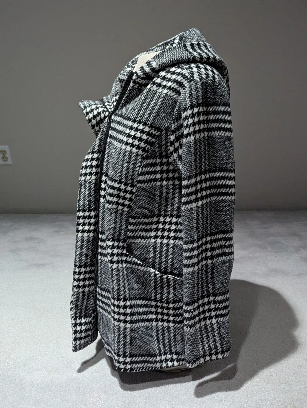 Maxwell Studio Black And White Plaid Peacoat Jacket With Hood - Picture 4 of 14